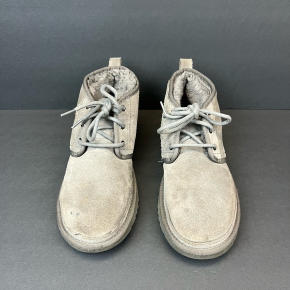 UGG Men’s Gray Neumel 3236 Suede Lace Up Round Toe Chukka Boot Size US 9 - Picture 6 of 8